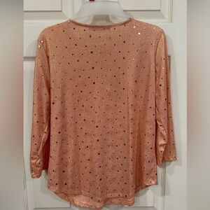 Keyhole peach/coral, sparkly 3/4 length sleeves shirt. Size: Small